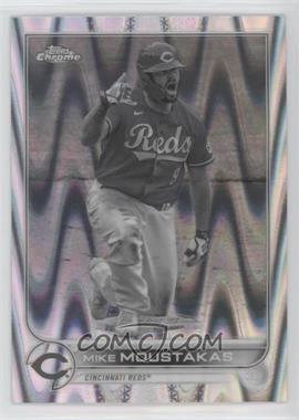 2022 Topps Chrome Sonic - [Base] - Black & White RayWave Refractor #56 - Mike Moustakas