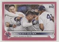 Checklist - Walk-Off Water (Yankees Celebrate Key Walk-Off) #/50