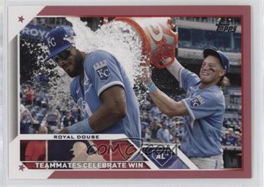 2023 Topps Series 2 - [Base] - Mother's Day Hot Pink #334 - Checklist - Royal Douse (Teammates Celebrate Win) /50
