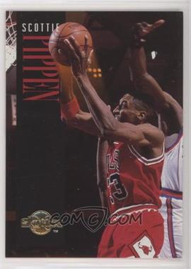 1994-95 Skybox - [Base] #26 - Scottie Pippen [EX to NM]