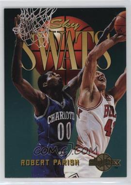 1994-95 Skybox - [Base] #334 - Robert Parish