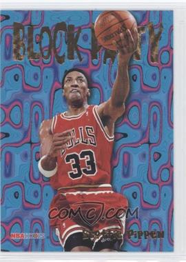 1995-96 NBA Hoops - Block Party #3 - Scottie Pippen