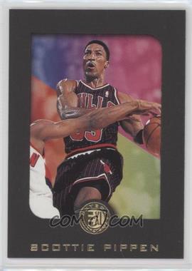 1995-96 Skybox E-XL - [Base] #12 - Scottie Pippen