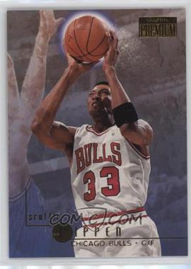 1996-97 Skybox Premium - [Base] #18 - Scottie Pippen [EX to NM]