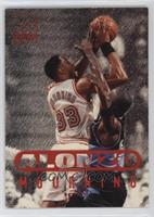 Alonzo Mourning [EX to NM]