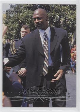 1997-98 Upper Deck - [Base] #165 - Michael Jordan [EX to NM]
