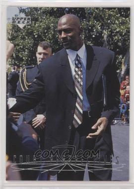 1997-98 Upper Deck - [Base] #165 - Michael Jordan [EX to NM]