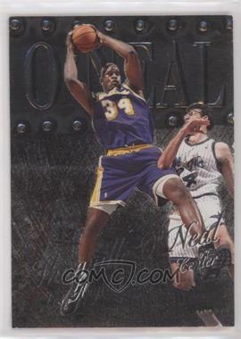 1998-99 Metal Universe - [Base] #25 - Shaquille O'Neal [EX to NM]