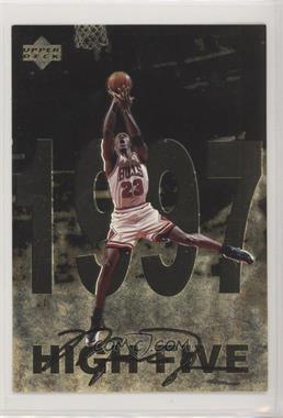 1998 Upper Deck Gatorade Michael Jordan - [Base] #12 - High Five (1997)