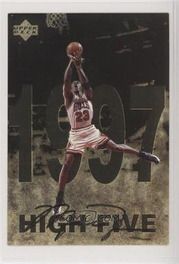 1998 Upper Deck Gatorade Michael Jordan - [Base] #12 - High Five (1997) [EX to NM]