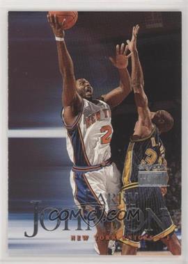 1999-00 Skybox Premium - [Base] #39 - Larry Johnson