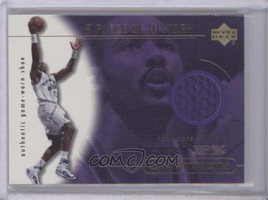 2000-01 Upper Deck Ovation - A Piece of History - Shoe #KM-S - Karl Malone