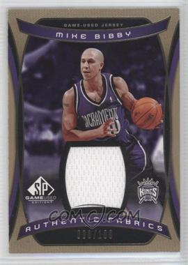 2004-05 SP Game Used - Authentic Fabrics - Gold #AF-MB - Mike Bibby /100