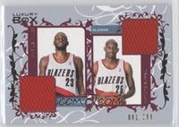 Darius Miles, Travis Outlaw #/299