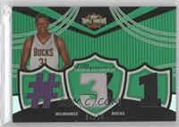 Charlie Villanueva #/18