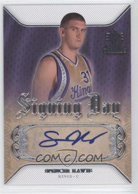 2007-08 SP Rookie Threads - Signing Day #SD-SH - Spencer Hawes