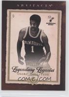 Legendary Legacies - Oscar Robertson #/100