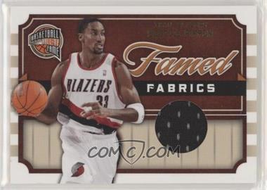 2009-10 Panini Basketball Hall of Fame - Famed Fabrics #22 - Scottie Pippen /599