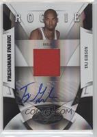 Freshman Fabric Signatures - Taj Gibson #/399