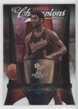 2009-10 Panini Certified - Certified Champions - Blue #12 - Oscar Robertson /100