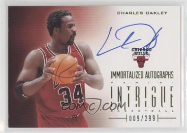 2012-13 Panini Intrigue - Immortalized Autographs #53 - Charles Oakley /299