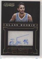 Glass Rookie Autographs - Evan Fournier #/499