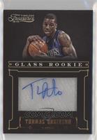 Glass Rookie Autographs - Thomas Robinson #/349