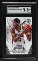 Giannis Antetokounmpo [SGC 9.5 Mint+]