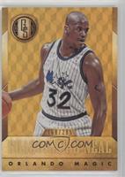 Shaquille O'Neal (White Jersey, Dribbling Ball) #/285