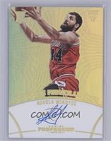 Rookie Revolution Autographs - Nikola Mirotic [COMC RCR Near Min…