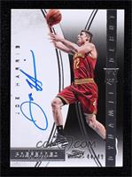 Dynamic Debuts Autographs - Joe Harris #/49