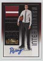 International Autographs - Kristaps Porzingis