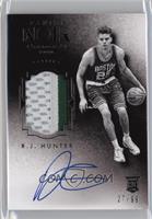 Auto Patch Black and White Rookies - R.J. Hunter #/99