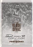 Autographs - Vlade Divac #/99