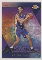 Rookie Variation - Lonzo Ball (Holding Ball) #/129