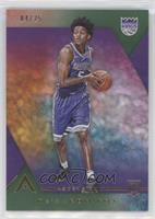 Rookie Variation - De'Aaron Fox (Holding Ball) #/25