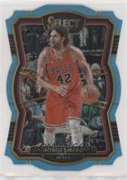 Premier Level - Robin Lopez #/185