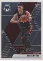 Rookie Image Variation - Tyler Herro (Black Jersey)