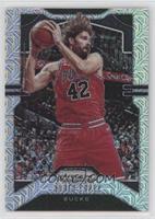 Robin Lopez #/25