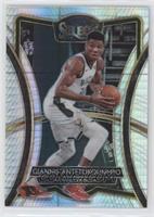 Premier Level - Giannis Antetokounmpo #/8