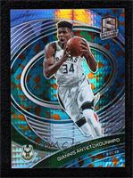 Giannis Antetokounmpo #/49