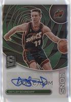 Detlef Schrempf #/99