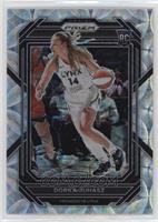 Dorka Juhasz #/99