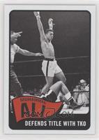 Muhammad Ali (Defends Title With TKO) #/1,798