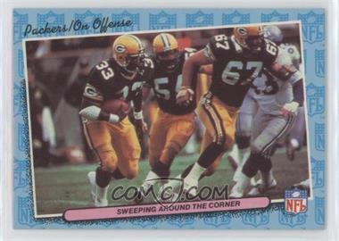 1986 Fleer Live Action Football - [Base] #25 - On Offense - Sweeping Aound the Corner