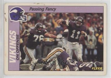 1988 Fleer Live Action Football - [Base] #55 - Passing Fancy, Minnesota Vikings Team [EX to NM]