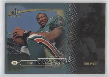 1998 SP Authentic - [Base] #17 - John Avery /2000