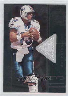 1998 Upper Deck SPx Finite - [Base] #103 - Playmakers - Dan Marino /5500