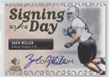 2007 SP Rookie Threads - Signing Day #SDA-ZM - Zach Miller