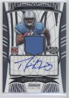 Memorabilia - Derrick Williams (Autographed) #/600